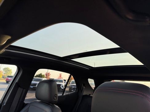 Used 2022 Chevrolet Equinox RS image 7