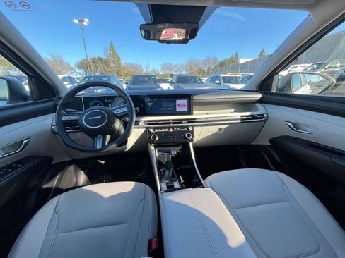 Used 2025 Hyundai Tucson SEL image 35