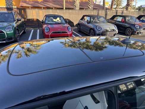 Used 2025 MINI Cooper S image 28