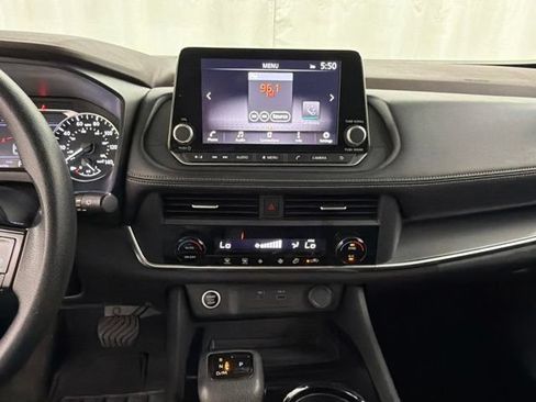 Used 2023 Nissan Rogue SV AWD/4WD image 14