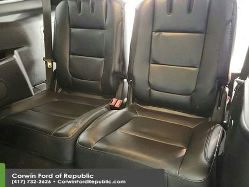 Used 2017 Ford Explorer XLT w/ Equipment Group 202A image 23