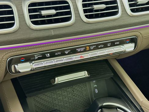 New 2026 Mercedes-Benz Maybach GLS 600 4MATIC image 17