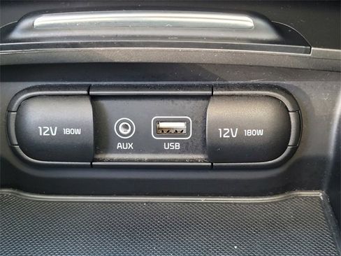 Used 2020 Kia Optima S image 21