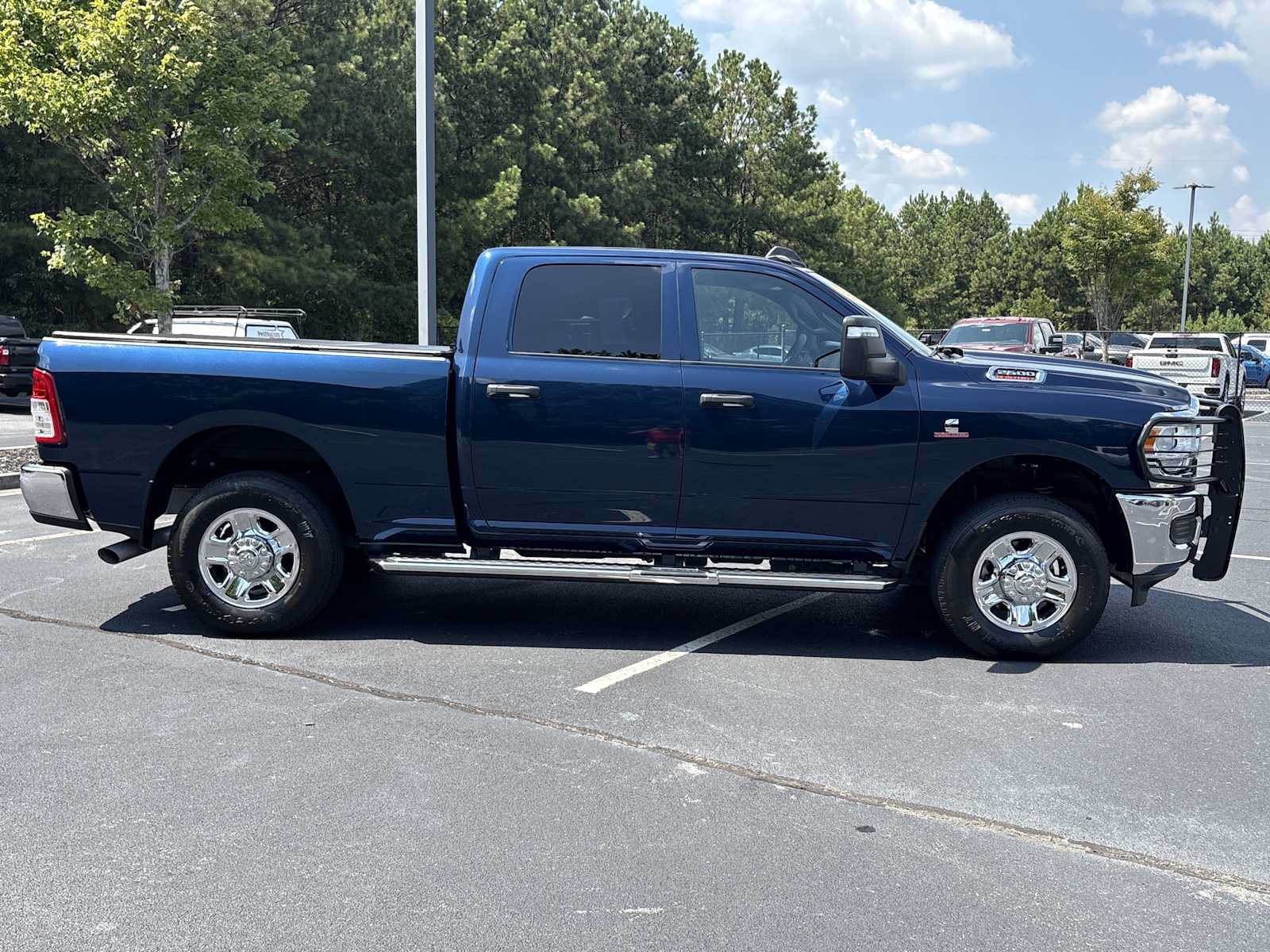Used 2024 RAM 2500 Tradesman w/ Chrome Appearance Group AWD/4WD image 23