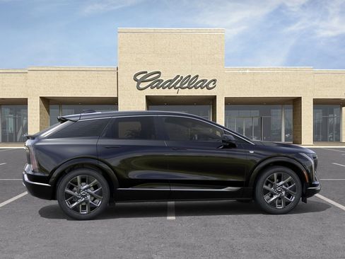 New 2026 Cadillac Optiq Luxury 1 RWD image 5