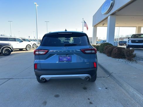 New 2025 Ford Escape SE image 9