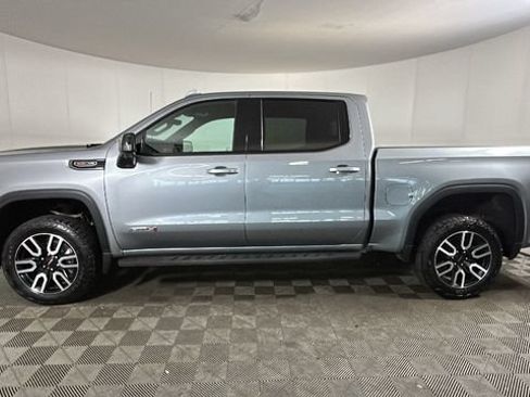 Used 2024 GMC Sierra 1500 AT4 w/ Technology Package AWD/4WD image 5