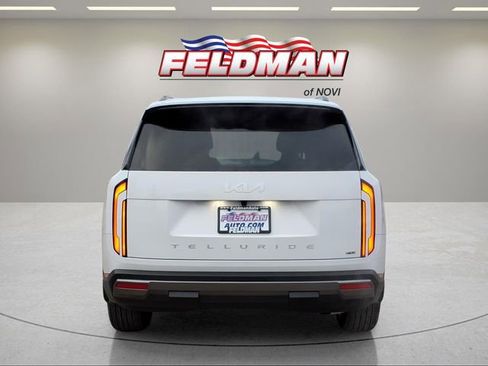 New 2027 Kia Telluride S image 4