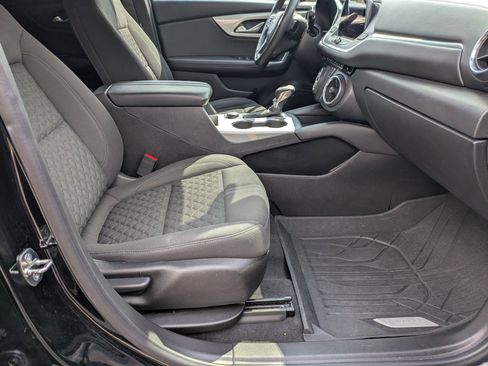 Used 2022 Chevrolet Blazer LT image 37