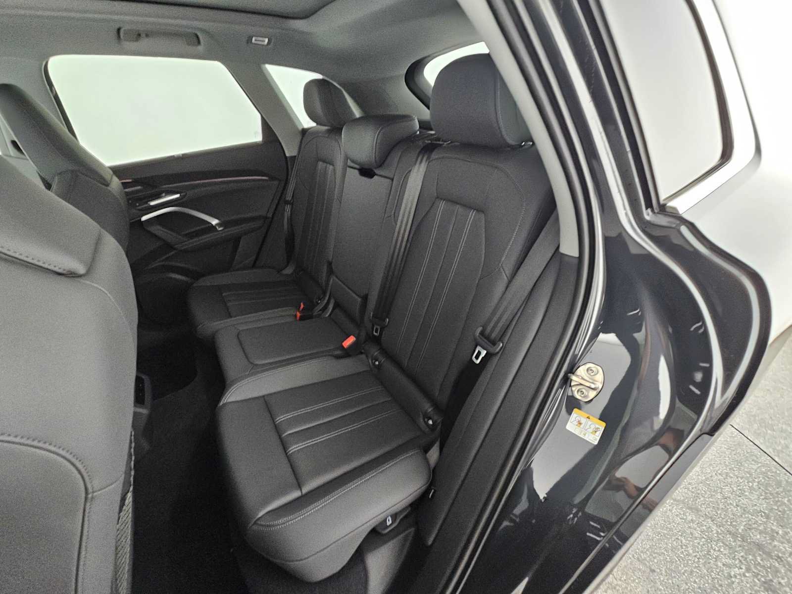 Used 2025 Audi Q5 Premium Plus w/ Premium Plus AWD/4WD image 17