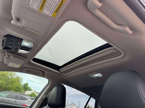 Used 2019 Subaru Crosstrek 2.0i Limited w/ Moonroof Package w/Navigation AWD/4WD image 22