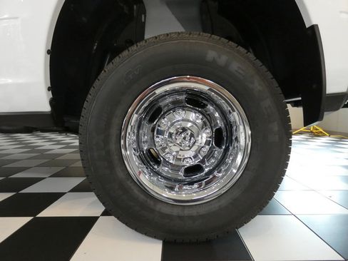 New 2026 RAM 3500 Tradesman AWD/4WD image 8