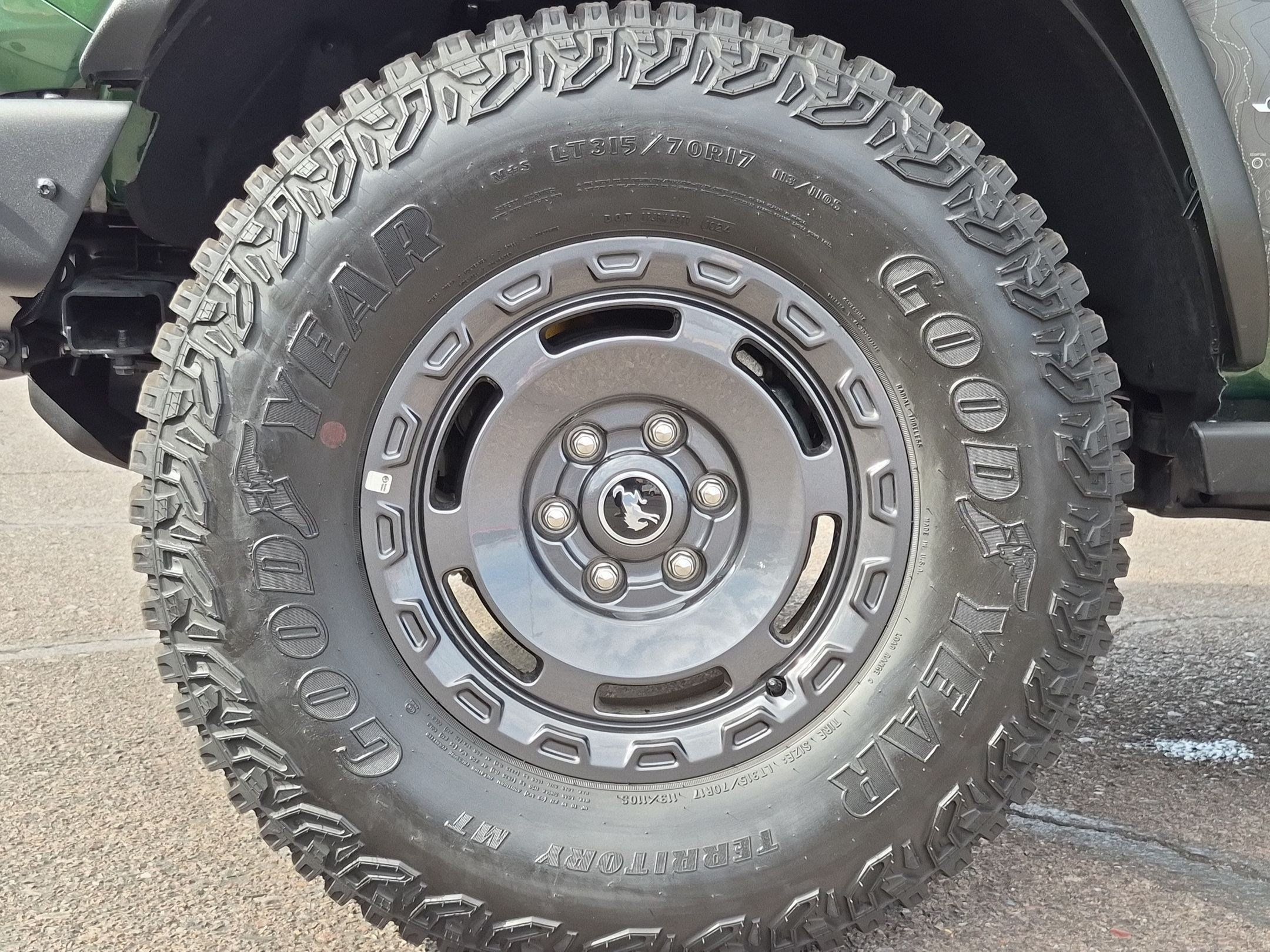 Used 2024 Ford Bronco Everglades AWD/4WD image 10