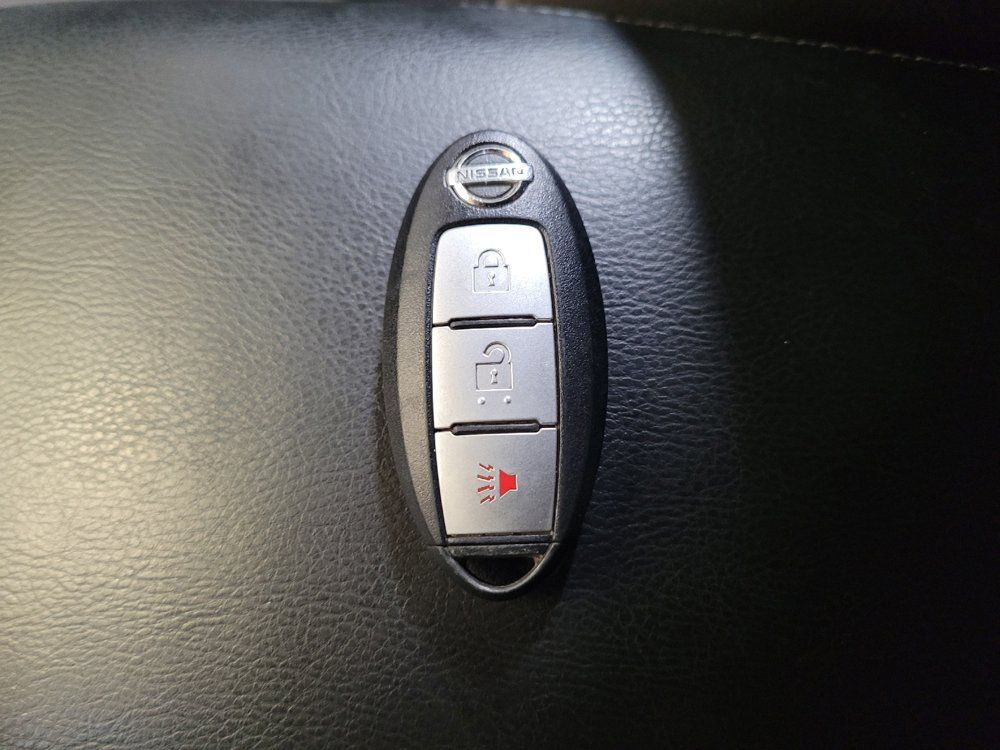 Used 2015 Nissan Rogue SV AWD/4WD image 32