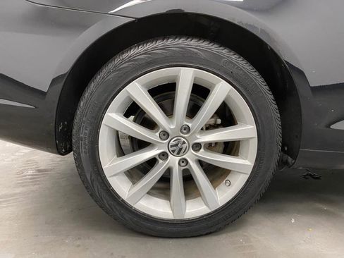 Used 2016 Volkswagen Eos Komfort image 25