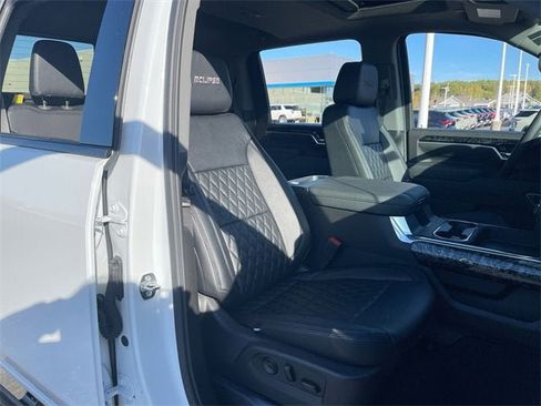 New 2025 Chevrolet Silverado 2500 LTZ w/ Trail Boss Package image 29