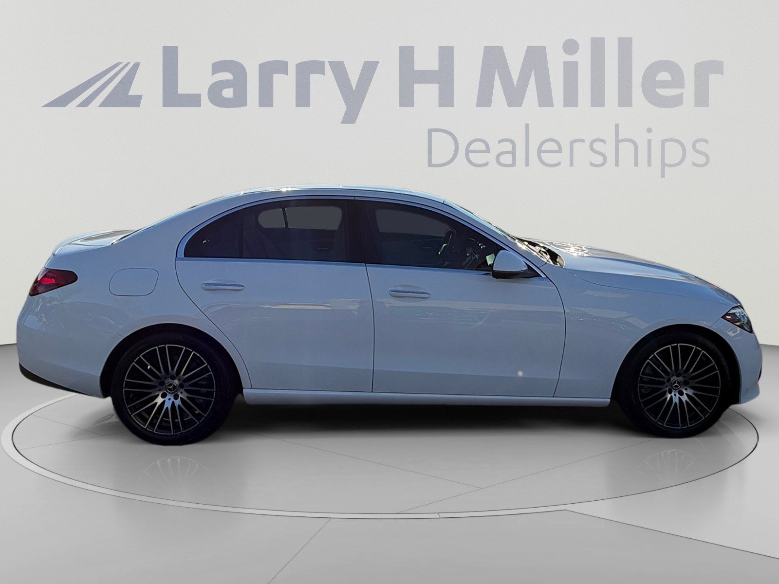 Used 2023 Mercedes-Benz C 300 4MATIC Sedan image 6