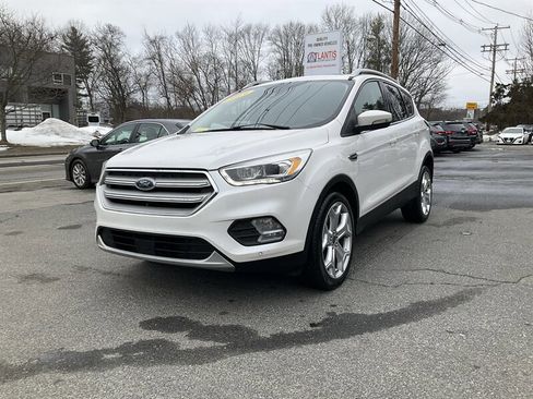 Used 2019 Ford Escape Titanium image 1