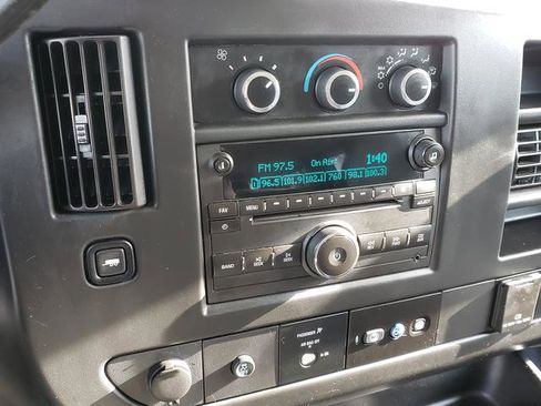 Used 2017 Chevrolet Express 3500 LT w/ LT Preferred Equipment Group image 22