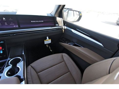 New 2026 Cadillac Escalade Luxury w/ Touring Package image 10