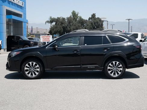 Used 2023 Subaru Outback Limited AWD/4WD image 7