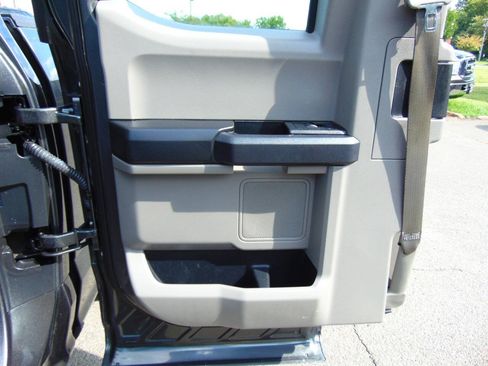 Used 2018 Ford F150 XL w/ Equipment Group 101A Mid AWD/4WD image 46