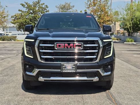 New 2026 GMC Yukon XL Elevation w/ Elevation Premium Package AWD/4WD image 10