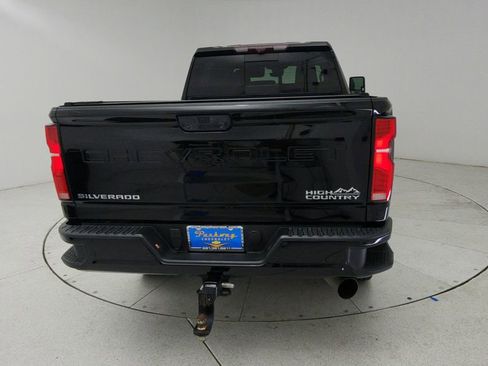 Used 2024 Chevrolet Silverado 2500 High Country w/ Technology Package AWD/4WD image 6