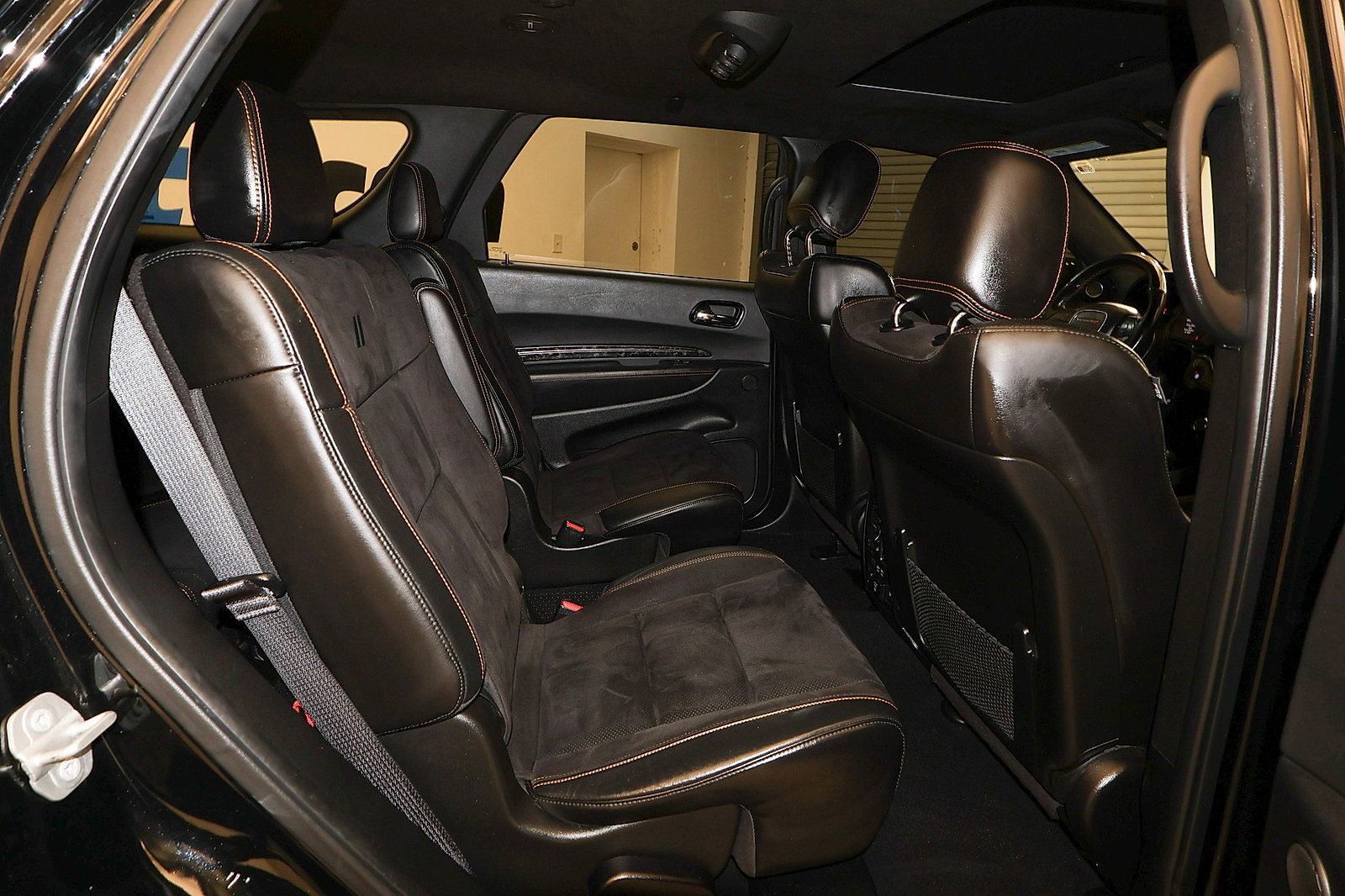 Used 2023 Dodge Durango R/T w/ Hemi Orange Plus Package AWD/4WD image 19