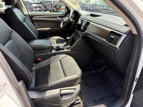 Used 2022 Volkswagen Atlas SE w/ Panoramic Sunroof Package AWD/4WD image 31