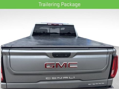 Used 2025 GMC Sierra 1500 Denali w/ Technology Package AWD/4WD image 8