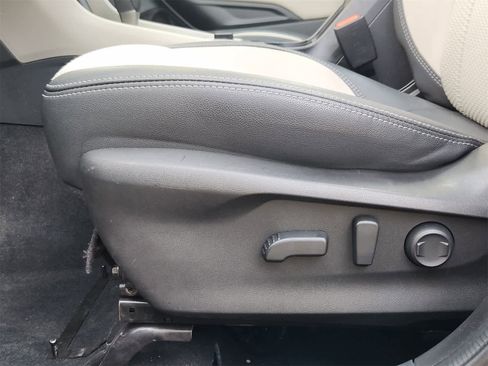 Used 2023 Subaru Forester Premium image 24