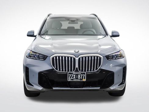 Used 2024 BMW X5 xDrive40i w/ M Sport Package AWD/4WD image 8