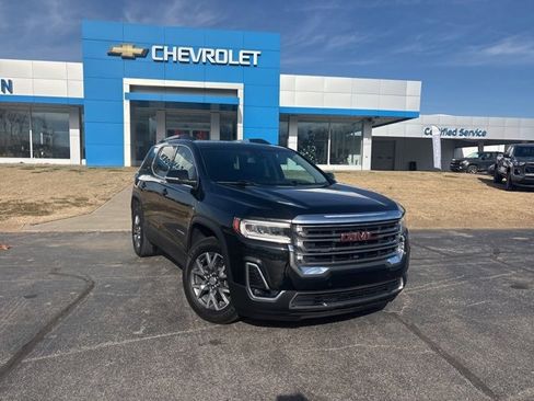 Used 2023 GMC Acadia SLT image 3