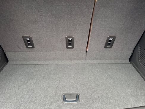 New 2026 Chevrolet Tahoe High Country image 15