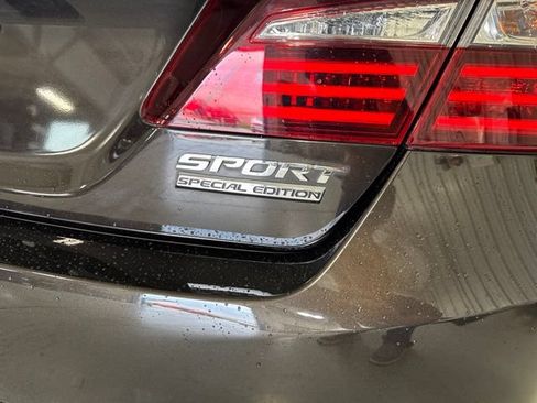 Used 2017 Honda Accord Sport Special Edition image 13