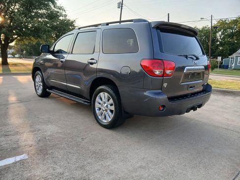 Used 2015 Toyota Sequoia Platinum image 7