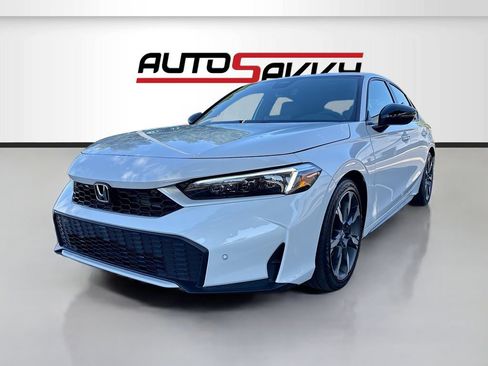 Used 2025 Honda Civic Sport Touring image 3