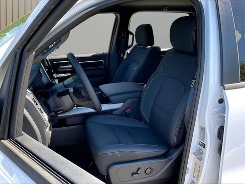 New 2026 RAM 1500 Big Horn AWD/4WD image 18