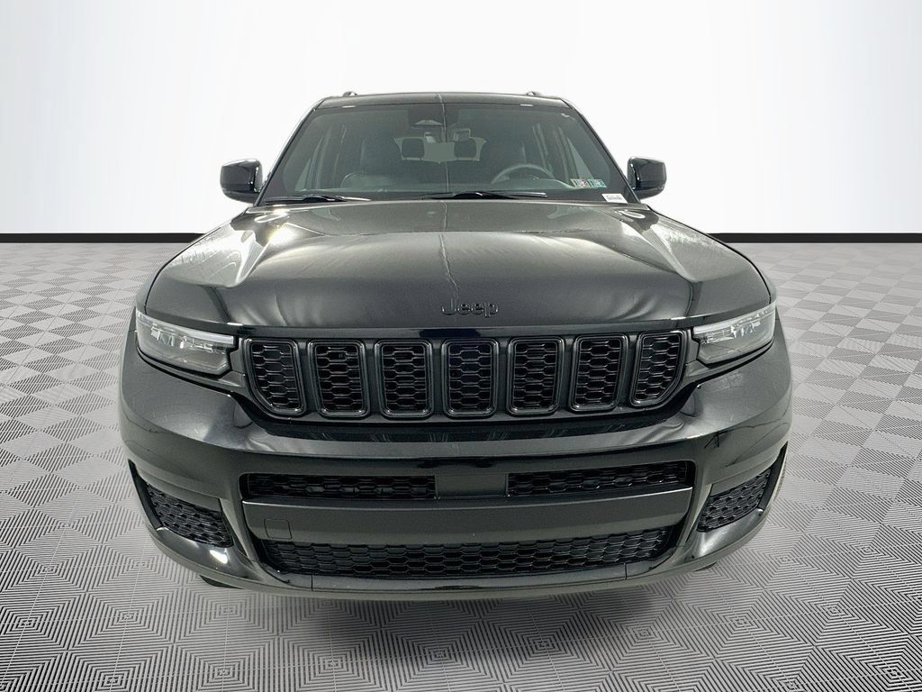 Used 2025 Jeep Grand Cherokee L Altitude AWD/4WD image 2