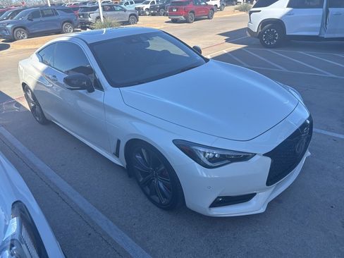 Used 2022 INFINITI Q60 Red Sport 400 w/ Carbon Fiber Package image 4