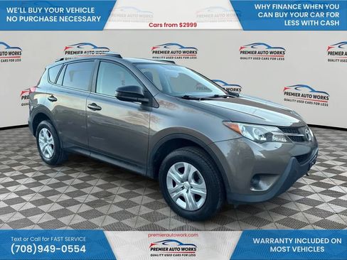 Used 2015 Toyota RAV4 LE image 3