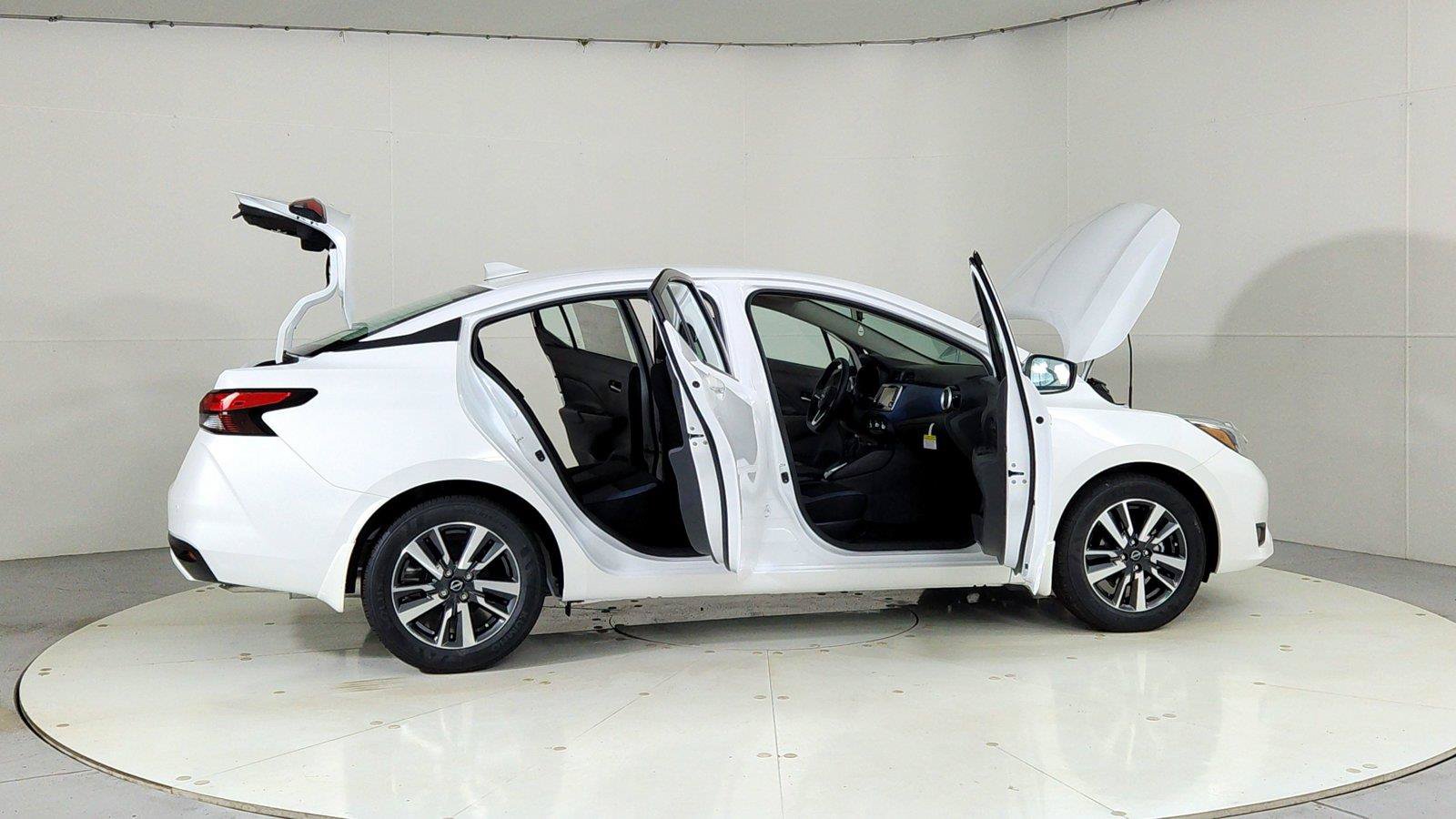 Used 2025 Nissan Versa SV w/ Trunk Package FWD image 12