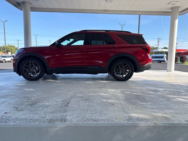 Used 2025 Ford Explorer ST AWD/4WD image 7