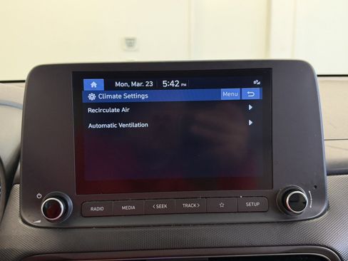 Used 2023 Hyundai Kona SEL image 15