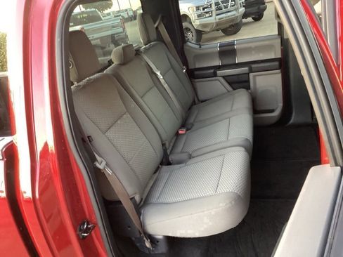 Used 2015 Ford F150 XLT image 33