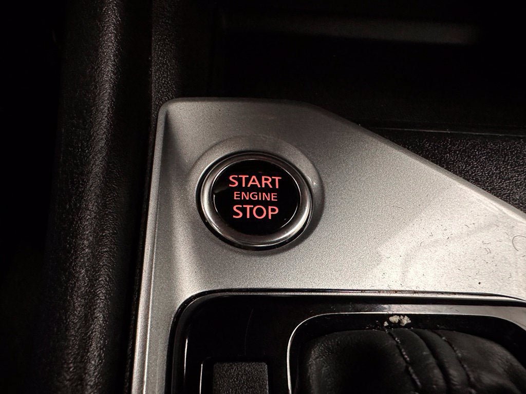 Used 2025 Nissan Altima 2.5 SV FWD image 12