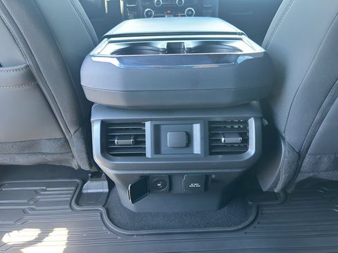 Used 2024 Ford F150 XLT w/ FX4 Off-Road Package AWD/4WD image 19