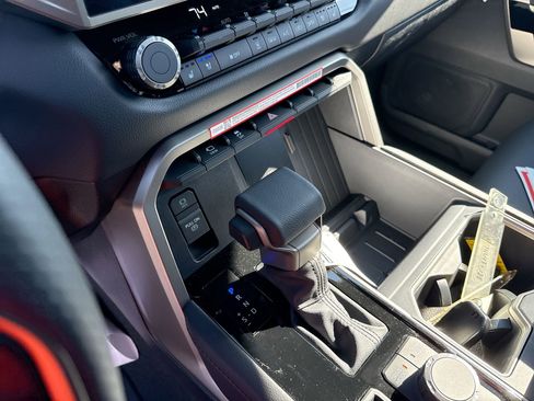 Certified 2025 Toyota Tundra Limited image 21