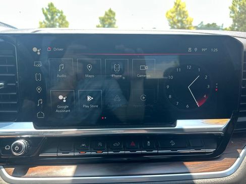 Used 2022 GMC Sierra 1500 SLT AWD/4WD image 19